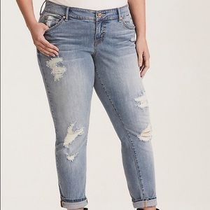 NWT Torrid Boyfriend Jeans Size 16